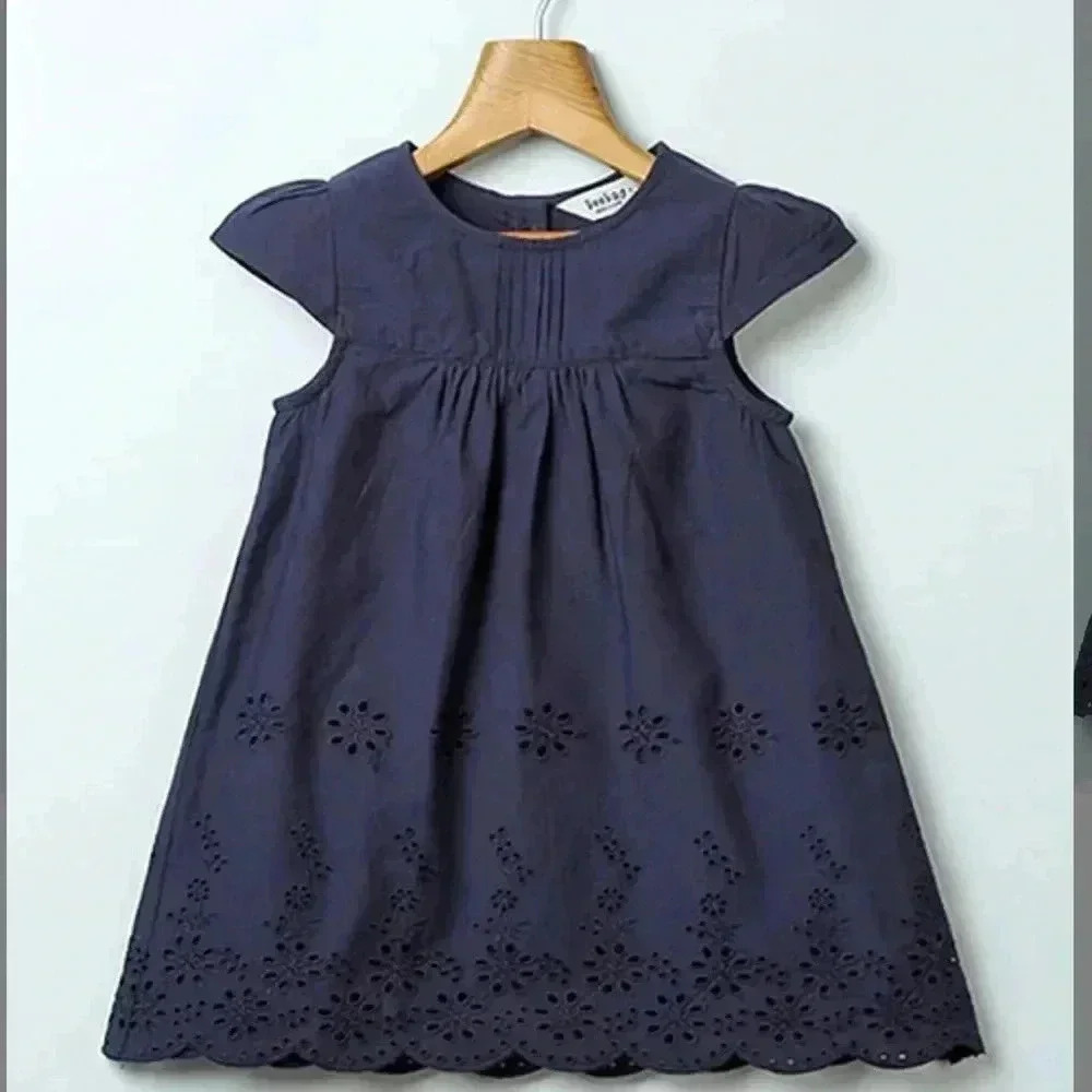 3 for 30$ Girls cotton eyelet dress new